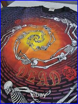 Grateful Dead 1992 Collectors Spiral Skeletons T-shirt Size XL Vintage 90s Rare