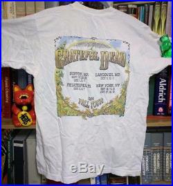 Original Grateful Dead 1994 Fall Tour Skeleton playing Banjo White Large T Shirt