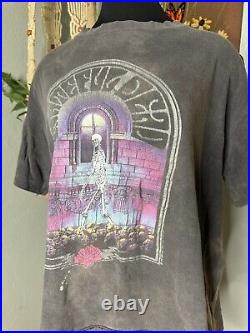 RARE Vintage 1990/91 Grateful Dead, Sisters Of Mercy Misprint T-shirt