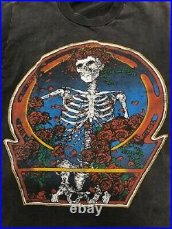 Rare Vintage Grateful Dead Concert Band Tee Shirt Skeleton/Roses