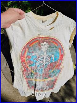 True Vintage 1977 GRATEFUL DEAD Skull & Roses BERTHA Concert Tour Shirt Size M