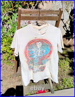 True Vintage 1977 GRATEFUL DEAD Skull & Roses BERTHA Concert Tour Shirt Size M