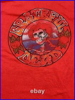 VTG Grateful Dead 70s 80s Bertha Skeleton & Roses Tour Concert USA T Shirt Sz L