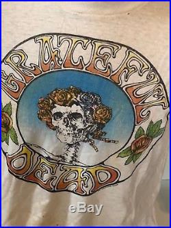 Vintage 1972 Grateful Dead t-shirt size Large (band t-shrit) (rare t-shirt)