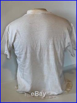 Vintage 1972 Grateful Dead t-shirt size Large (band t-shrit) (rare t-shirt)