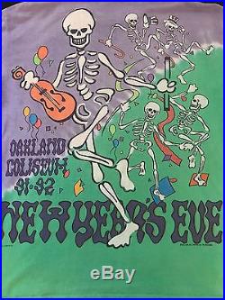 Vintage 1991-1992 Grateful Dead New Year's Eve Oakland Concert Tour T-Shirt XL
