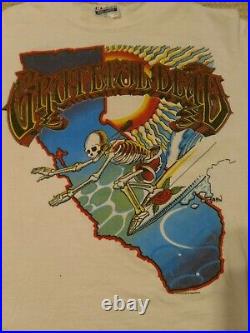 Vintage 80s Grateful Dead T-Shirt Band Tour Griffin California 1986 Size Large