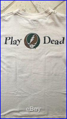 Vintage 90s Grateful Dead T shirt men Sz Small fit Bear in the woods'Play Dead