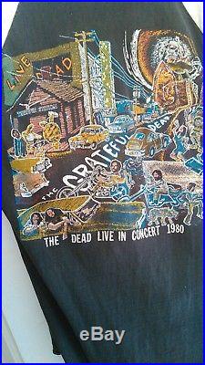 Vintage Distressed Grateful Dead concert T-shirt From 1980