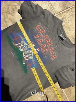 Vintage Faded Grateful Dead 1981 Size Medium Dead Set Concert Band T-Shirt