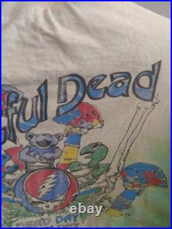 Vintage GRATEFUL DEAD tie dye RARE Broken Inn 60th Large STING 1993 summer tour