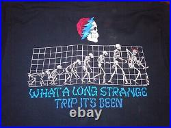 Vintage Greatful Dead t-shirt. What a long strange trip it's been. No Reserve