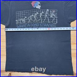 Vintage Thrashed 1993 Grateful Dead Skull Skeleton Evolution T-Shirt XL